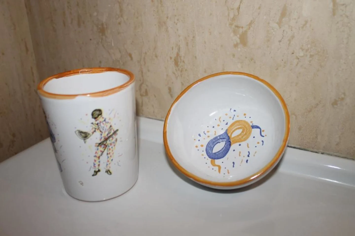 Ceramiche decorate del bagno